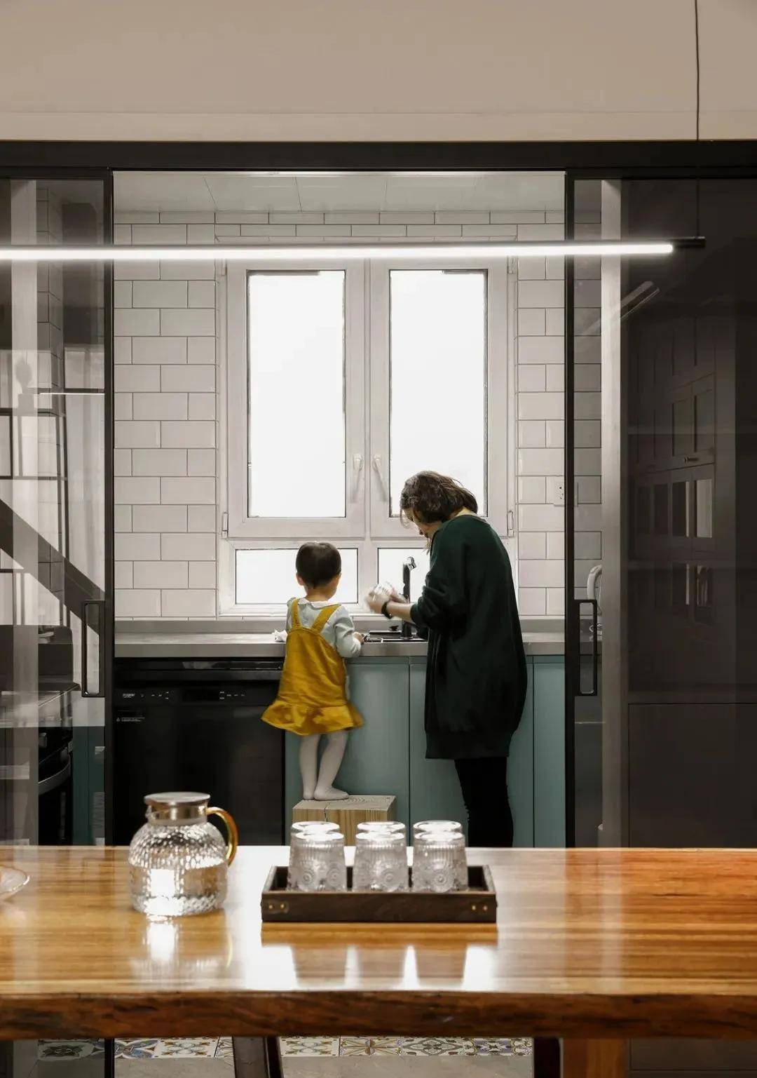 
这个装修爱了! 真是令人羡慕的二孩四口之家_Jdb电子官网(图15)